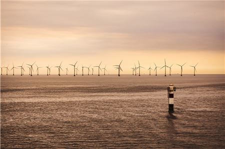 Genau 1501 Windkraftanlagen waren bis Ende 2021 in deutschen Offshore-Parks installiert. Foto: Pixabay