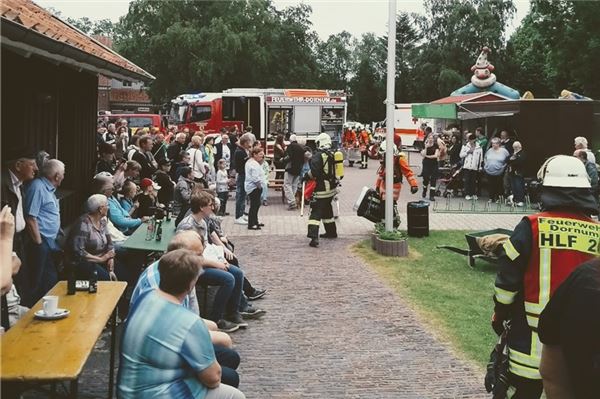 Feuerwehr-Aktion am bundesweiten Mühlentag Feuerwehr-Aktion am bundesweiten Mühlentag