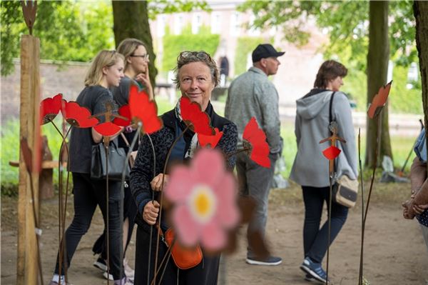 Die Messe LebensArt im Lütetsburger Schlosspark hat begonnen.