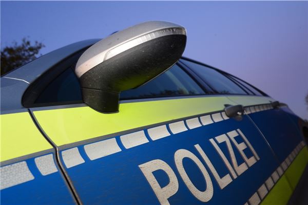 Die Polizei sucht nach Zeugen für einen Mord bei Nienburg. 