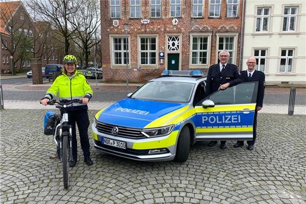 Die Verkehrsunfallstatistik 2022 stellten (von links) Christiane Büchner, Harald Saathoff und Ingo Brickwedde vor.