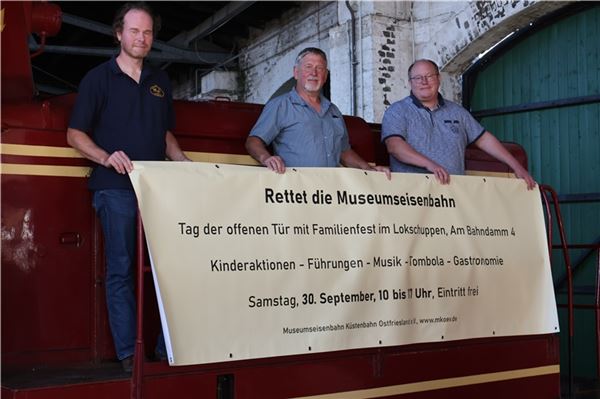 Stehen Nikolausfahrten vor dem Aus? Henning Immoor (v. l.), Andreas van Dieken und Christian Walther laden zum Tag der offenen Tür bei der MKO am 30. September ein. Foto: Irmi Hartmann