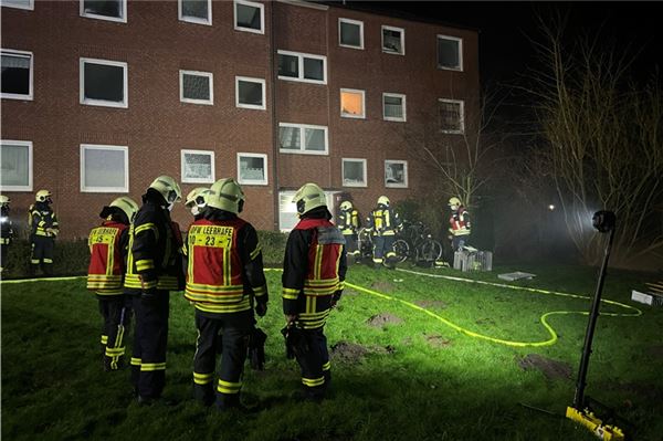Mehrere Leichtverletzte nach Kellerbrand Schon einmal brannte es in dem Mehrfamilienhaus am Wittmunder Schützenplatz.