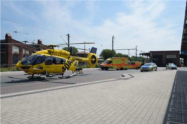 Roller-Fahrer lebensbedrohlich verletzt
