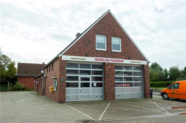 Grünes Licht für Projekte as Dorfgemeinschaftshaus, an das auch das Feuerwehrgerätehaus grenzt, kann umgebaut und modernisiert werden.
