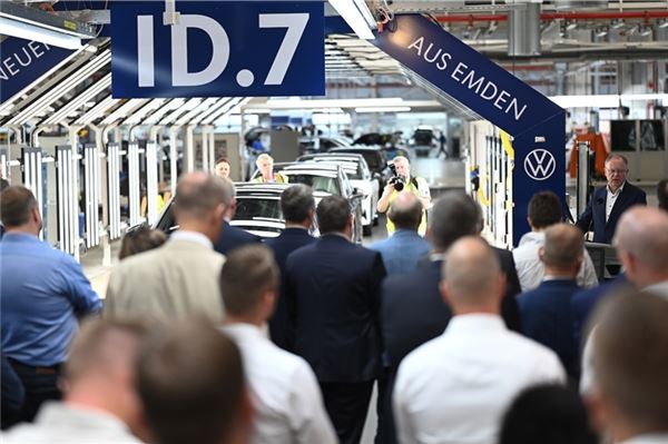 VW startet die ID.7-Produktion in Emden