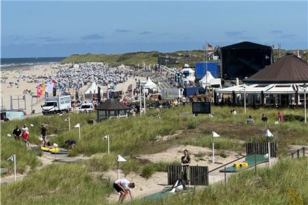 Alles ist am Nordstrand angerichtet. Die Summertime auf Norderney kann starten. Foto: Noun