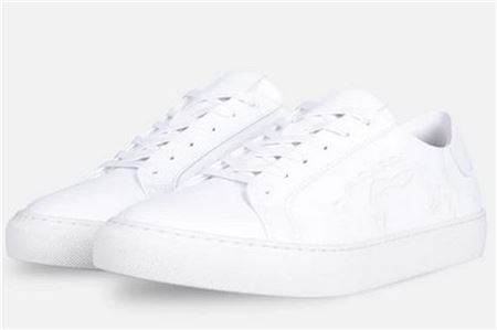 Alles weiß. Sehr weiß. Aber auch sehr dezent - die neuen Nordsee-Sneaker.