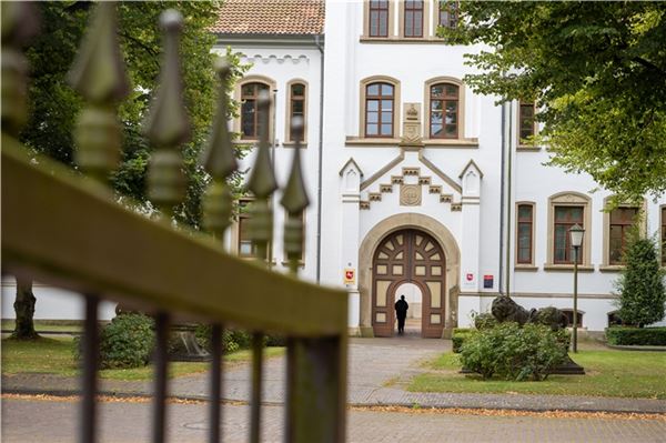 Am Auricher Landgericht gab es ein Urteil, ins Gefängnis muss der Angeklagte aber aller Voraussicht nach nicht. Foto: Ute Bruns