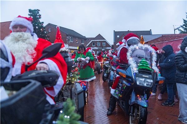 Marienhafe zählt die Stunden Am Sonntag rollen die „Weihnachtsrocker“ wieder an.