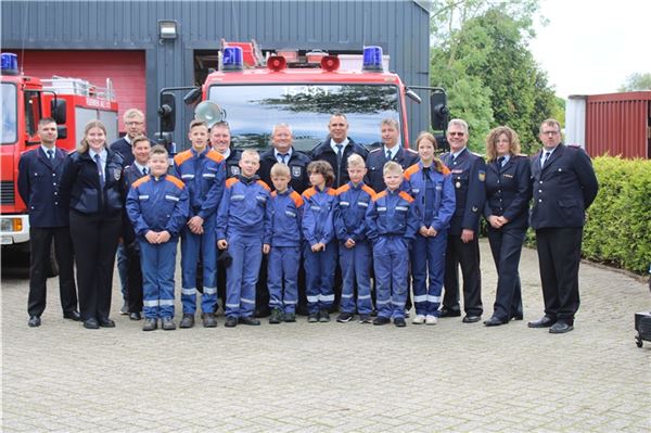 Arle hat jetzt eine Jugendfeuerwehr. Im Landkreis Aurich ist es die 52. Jugendwehr. Foto: privat