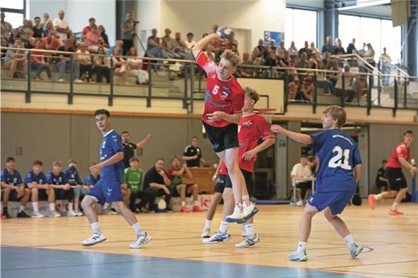 Auf Anhieb ein Volltreffer. Die SG Aurich/Marienhafe gewann gleich das erste Regionalligaspiel einer ostfriesischen B-Jugend überhaupt. Foto: Ute Bruns