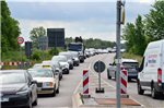 Auf der Umgehungsstraße staut es sich.