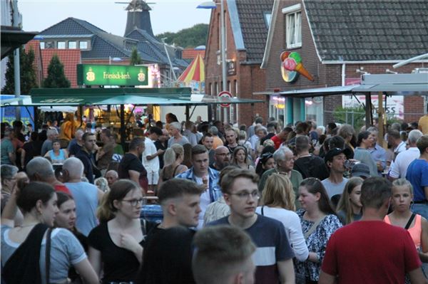 Bei bestem Sommerwetter waren viele Besucher beim Hager Ortsfest unterwegs. Fotos: Johannes Müller