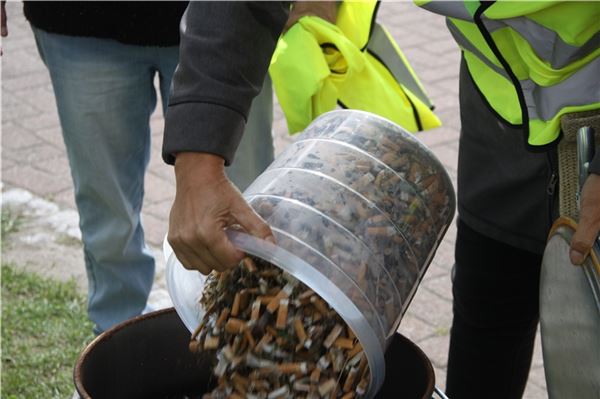 Bei den Cleanup-Tagen werden immer viele Zigaretten gefunden. Archivfoto: Johannes Müller