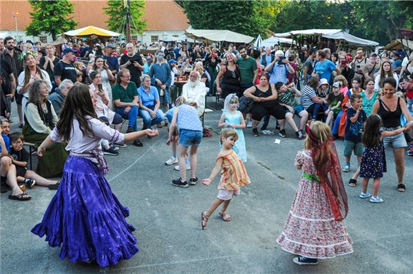 Beim Ritterfest werden viele Traditionen zum Leben erweckt.