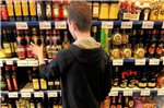 Minderjährige bekommt Alkohol in vier Fällen
