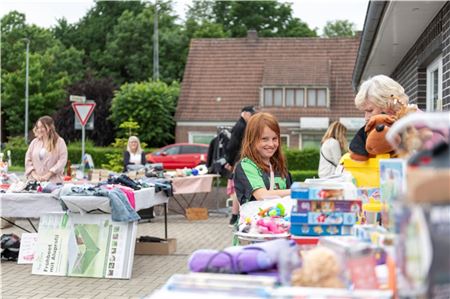 Großheide im Trödelfieber – 1. Dörp-Flohmarkt ist ein Erfolg