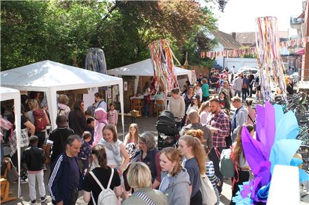 Norder Kunstschule feiert Sommerfest mit mehreren Hundert Gästen