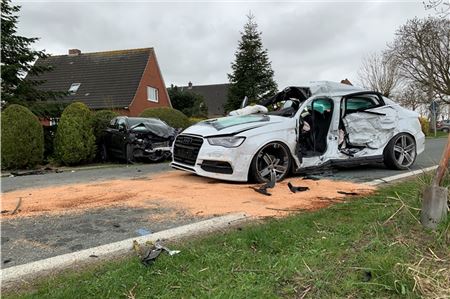 19-jähriger Brookmerlander stirbt bei Autounfall