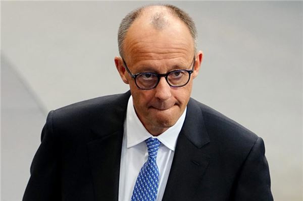 Böse Überraschung für Friedrich Merz (CDU): Im ersten Wahlgang verfehlte er die nötige Mehrheit. Foto: dpa