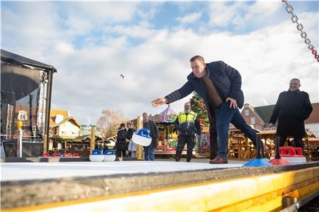 Bürgermeister Florian Eiben eröffnete die Spielrunde.