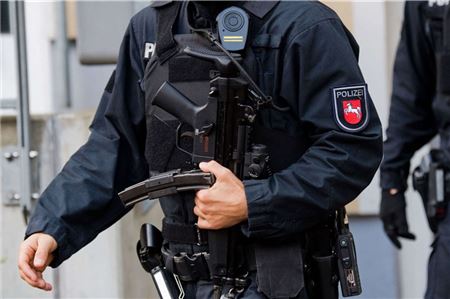 Clankriminalität stellt die Polizei vor Herausforderungen. Symbolfoto: dpa