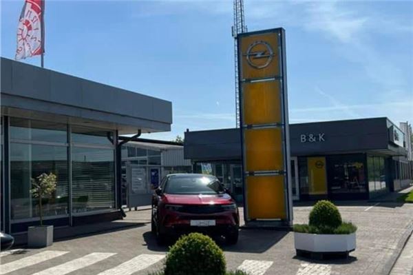Der neue Frontera erobert die Straßen Das Autohaus Team lädt alle Opel-Fans ein, sich von den Qualitäten des neuen Frontera überzeugen zu lassen.