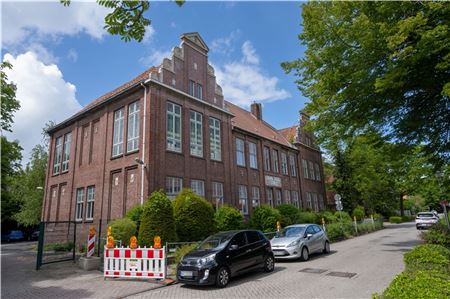 Das Gebäude in der Gartenstraße bekommt ein neues Dach. Foto: Ute Bruns