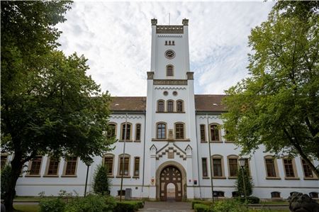 Das Landgericht Aurich ist manchmal ein Ort kurioser Strafprozesse. Archivbild
