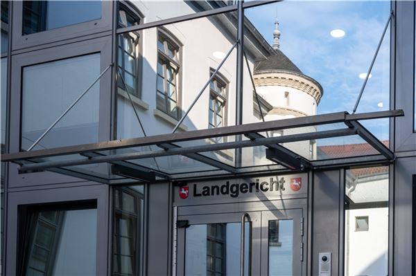 Das Landgericht Aurich verurteilte zwei Brüder zu langjährigen Haftstrafen.