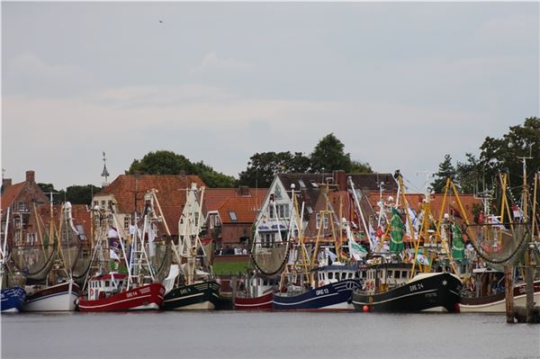 Das malerische Fischerdorf Greetsiel ist ein beliebtes Urlaubsziel. Foto: Till Oliver Becker