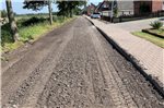Das neue Planum im Langhauser Weg vor dem Aufbringen der Asphaltdeckschicht.