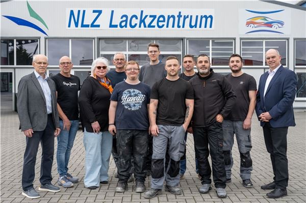 Das perfekte Geschenk zum Jubiläumsgeburtstag Das Team des NLZ.