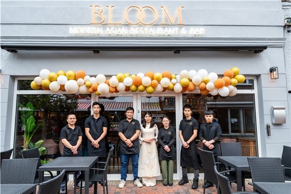 Neues modernes asiatisches Restaurant mit Bar eröffnet Das Team des Restaurant Bloom freut sich auf die Herausforderung und die Gäste.