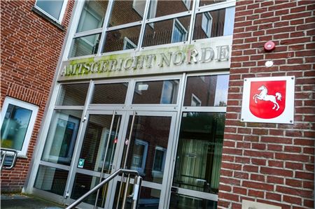 Das Verfahren vor dem Amtsgericht Norden wurde eingestellt.