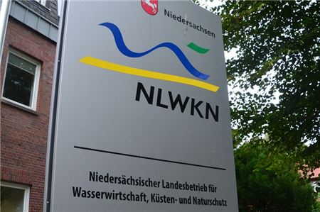 Der NLWKN warnt für Freitag vor Sturmfluten und Überschwemmungen.