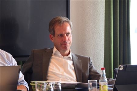 Der rechtliche Beistand der Gemeinde, Rechtsanwalt Dr. Andre Unland