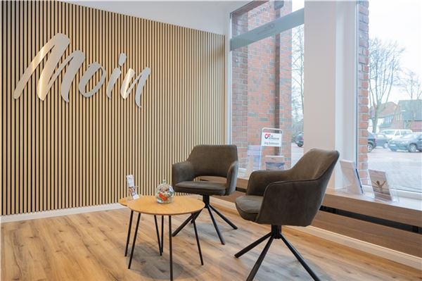 Regional verwurzelt, persönlich beraten Der Wartebereich in der Geschäftsstelle Am Markt 7.