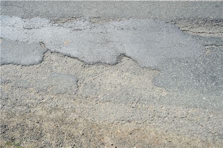 Schäden auf der Landesstraße 3