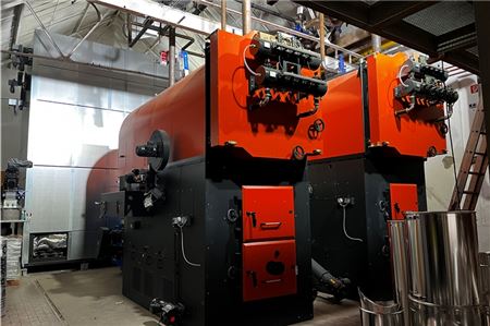 Die beiden neuen Holzkessel sollen im Januar in den Probebetrieb gehen.