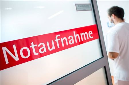Die einzige Notaufnahme für den Landkreis Aurich und Emden wird es ab 2029 in Uthwerdum geben. Symbolfoto: dpa