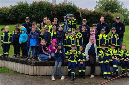 Die Kinderfeuerwehren Norden und Aurich-Wallinghausen trafen sich wieder bei der Norddeicher Seehundstation.