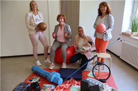 Die KVHS-Mitarbeiterinnen Heike Hinrichs, Anja Wessels-Hoppen, Britta Schuppenies und Irina Eifert (v. l.) stellten ihr Sportangebot vor.