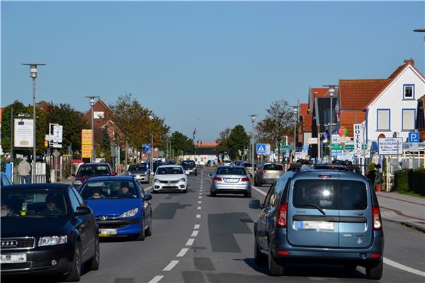 Die Norddeicher Straße soll testweise für zwölf Monate zu einer Fahrradstraße werden.