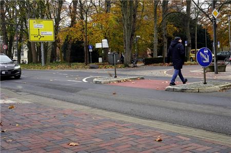 Die Überquerungen am Burggraben: Vielen scheint die Verkehrslage nicht so ganz klar zu sein. Immer wieder herrscht dort Verwirrung.