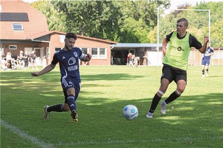 Ein Sieg, zwei Remis und eine Niederlage auf dem Edenhof. Ihre Heimbilanz wollen die Hager um Kapitän Eike Brungers im fünften Heimspiel gegen Germania Wiesmoor verbessern. Foto: Ute Bruns