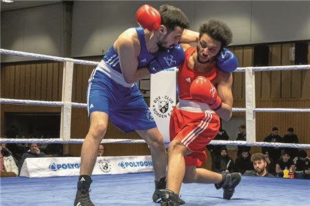 Einer von sechs Norder Lokalmatadoren. Auch Roy Grosch-Zamora (r.) will am Sonnabend seine Klasse zeigen. Foto: Ute Bruns
