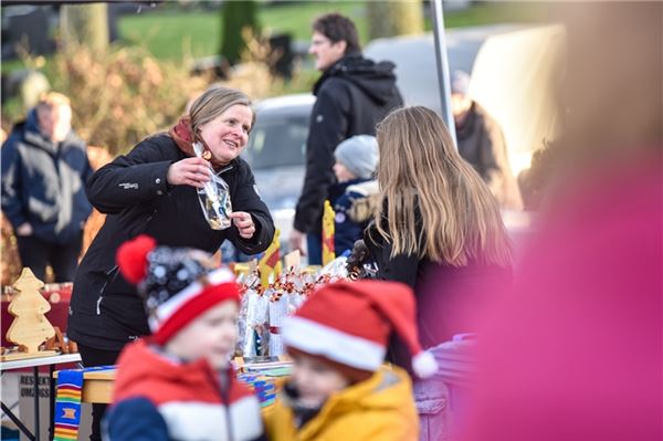 Es gab zahlreiche Stände auf dem Adventsmarkt.