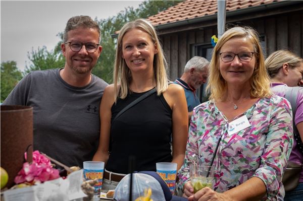 Fröhliches Treffen: Die Einwohnerinnen und Einwohner hatten viel Spaß am Sonnabend.